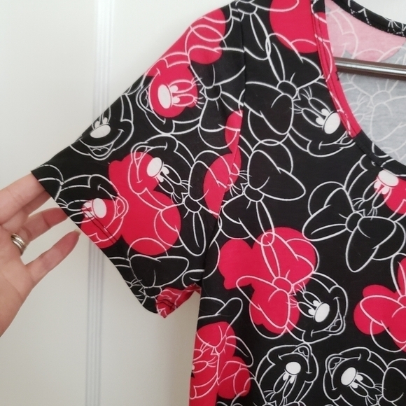 Minnie Mouse Classic T Disney t-shirt Size Small LulaRoe - Picture 6 of 14